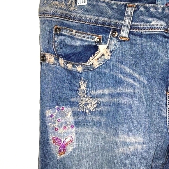 Candies Jeans w/distressed & embellishments Sz 13 - Picture 4 of 10